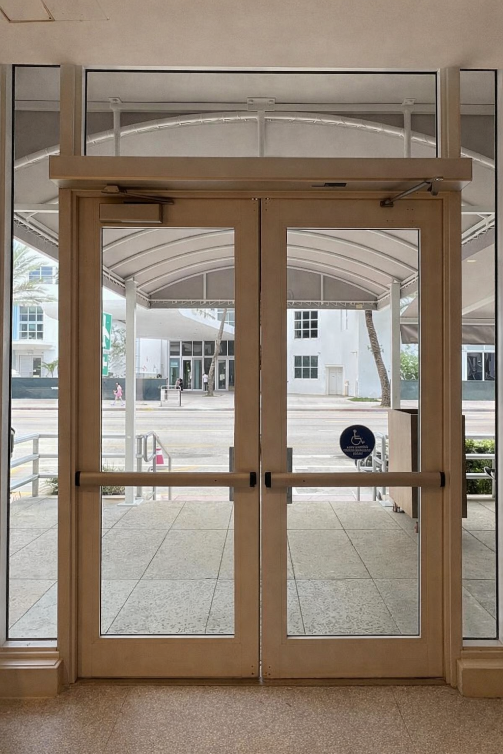 Operador de puerta serie 8